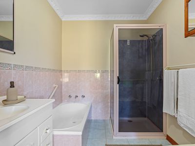 7 Nicole Court, Prospect Vale