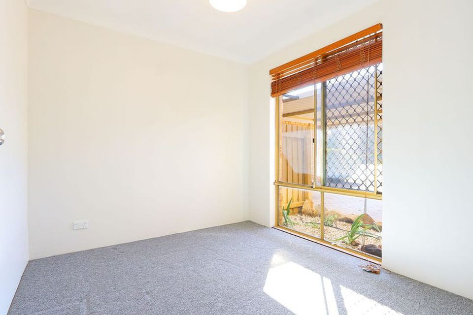 2 / 9 Merope Close , Rockingham
