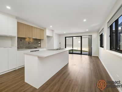 27 Vahland Street, Taylor