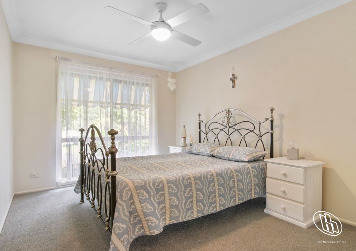 42 Mummaga Lake Drive, Dalmeny