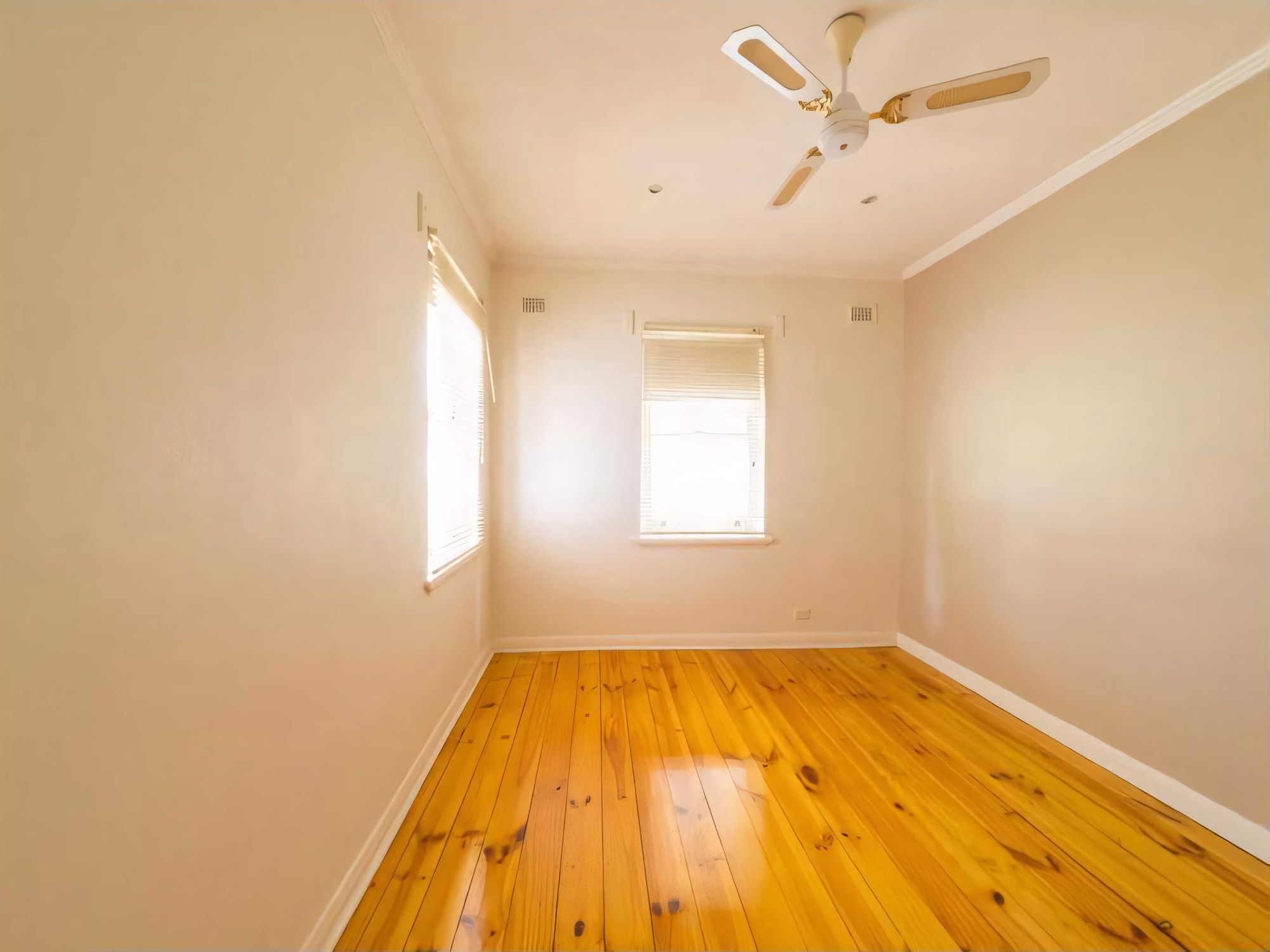 81 Pine Avenue, Glenelg North