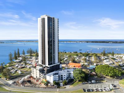 9 / 161 Marine Parade, Southport