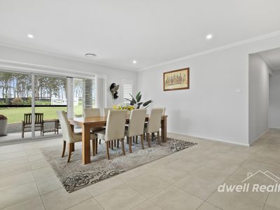 2 TEE CLOSE, Worrigee