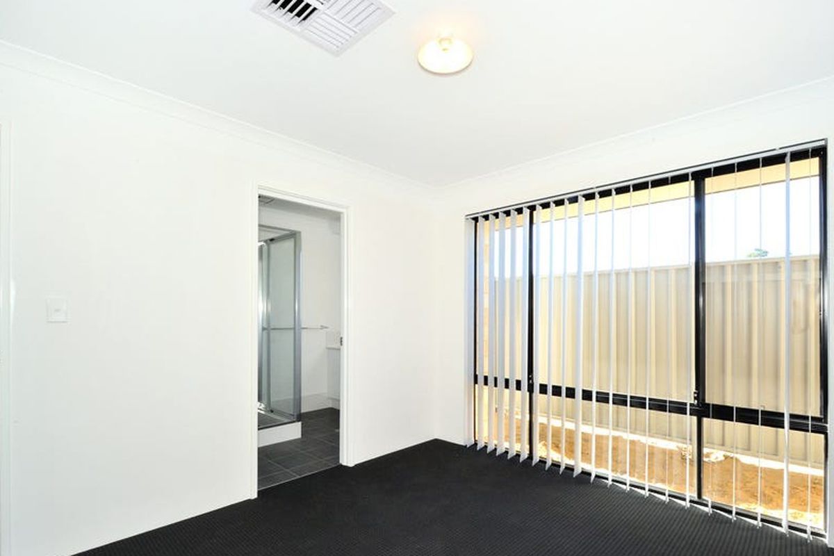 52 Portobello Parade, Wellard