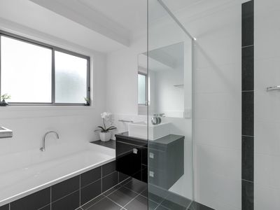 37 Chapman Place, Oxley