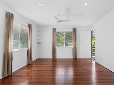 16 William Street, Rochedale South