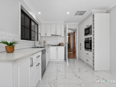 8 St John Place, Melton West