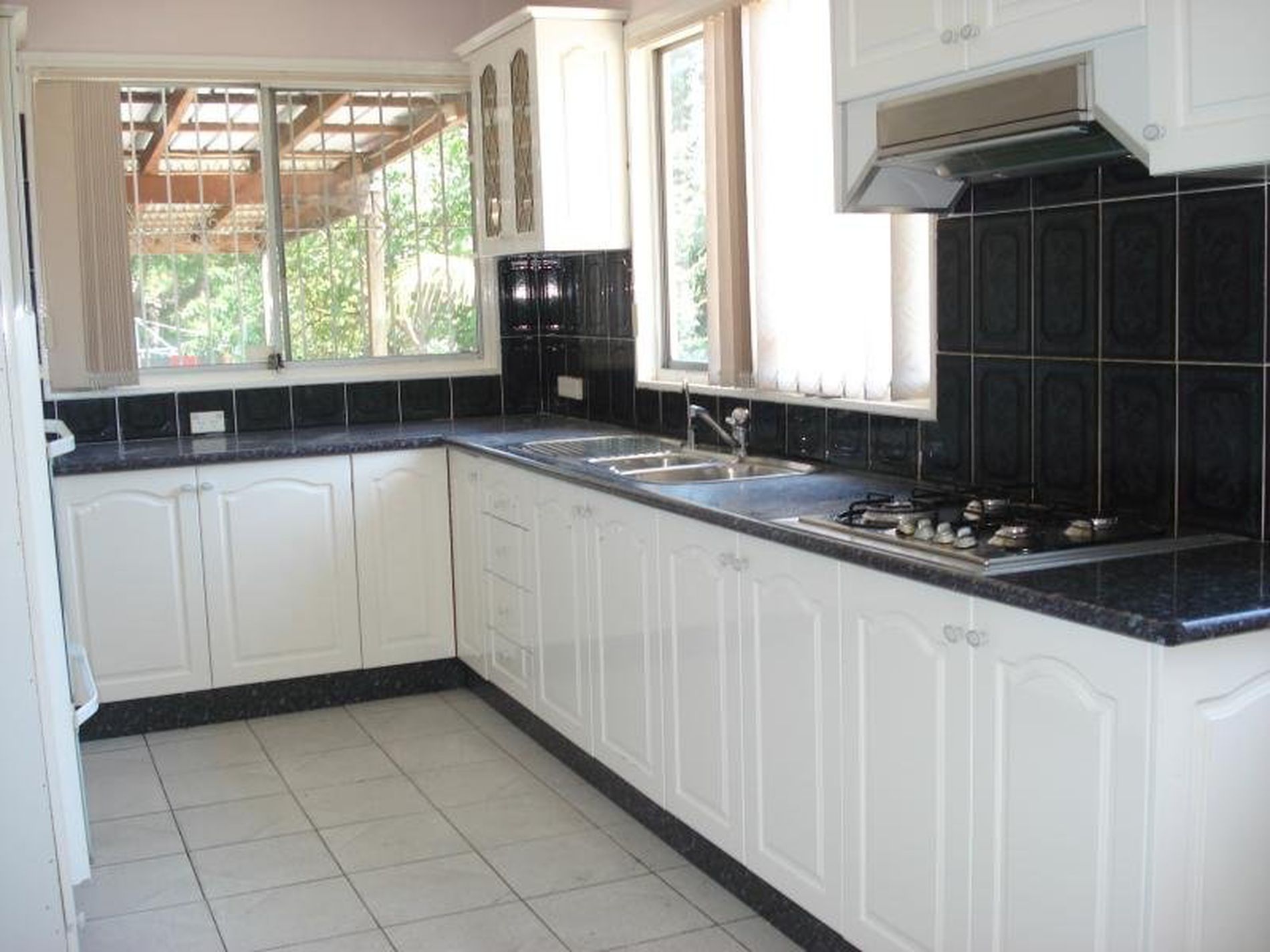 91 Juno PARADE, Greenacre