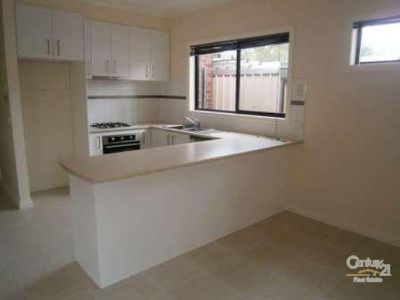 2 / 26 Gunns Road, Hallam