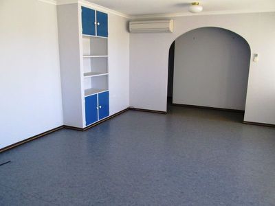 32-34 Miner Road, Longreach