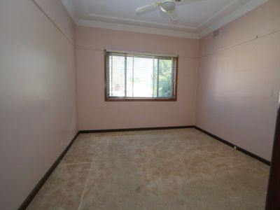 17 The Crescent, Yagoona