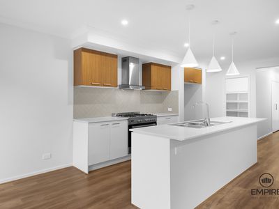 8 Pienza Road, Clyde