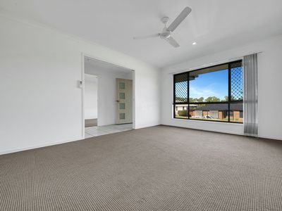 9 Dartmouth Close, Clinton