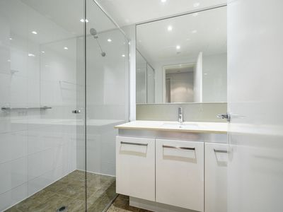 307 / 30 The Circus, Burswood