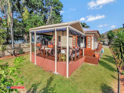 10 Queen Street, Blackstone