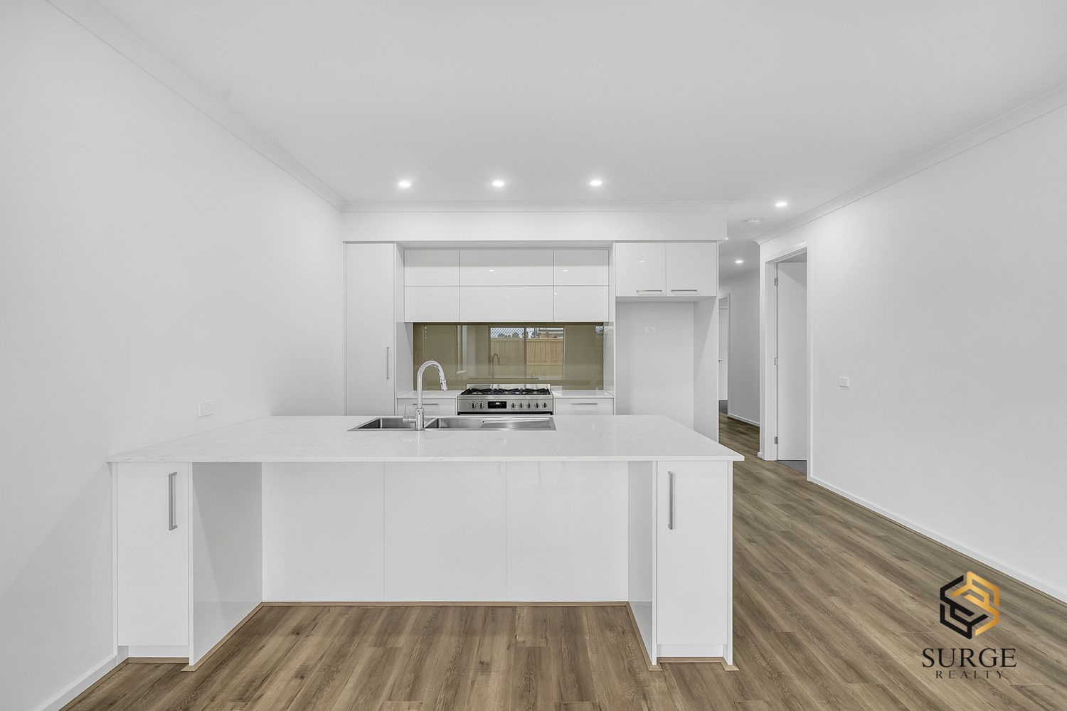 8 Petunia Crescent, Armstrong Creek