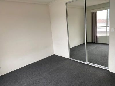 7/1 Hampton Parade, West Footscray