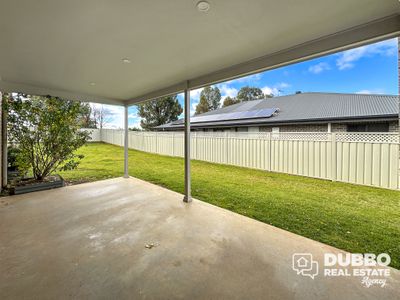 30 Apsley Crescent, Dubbo