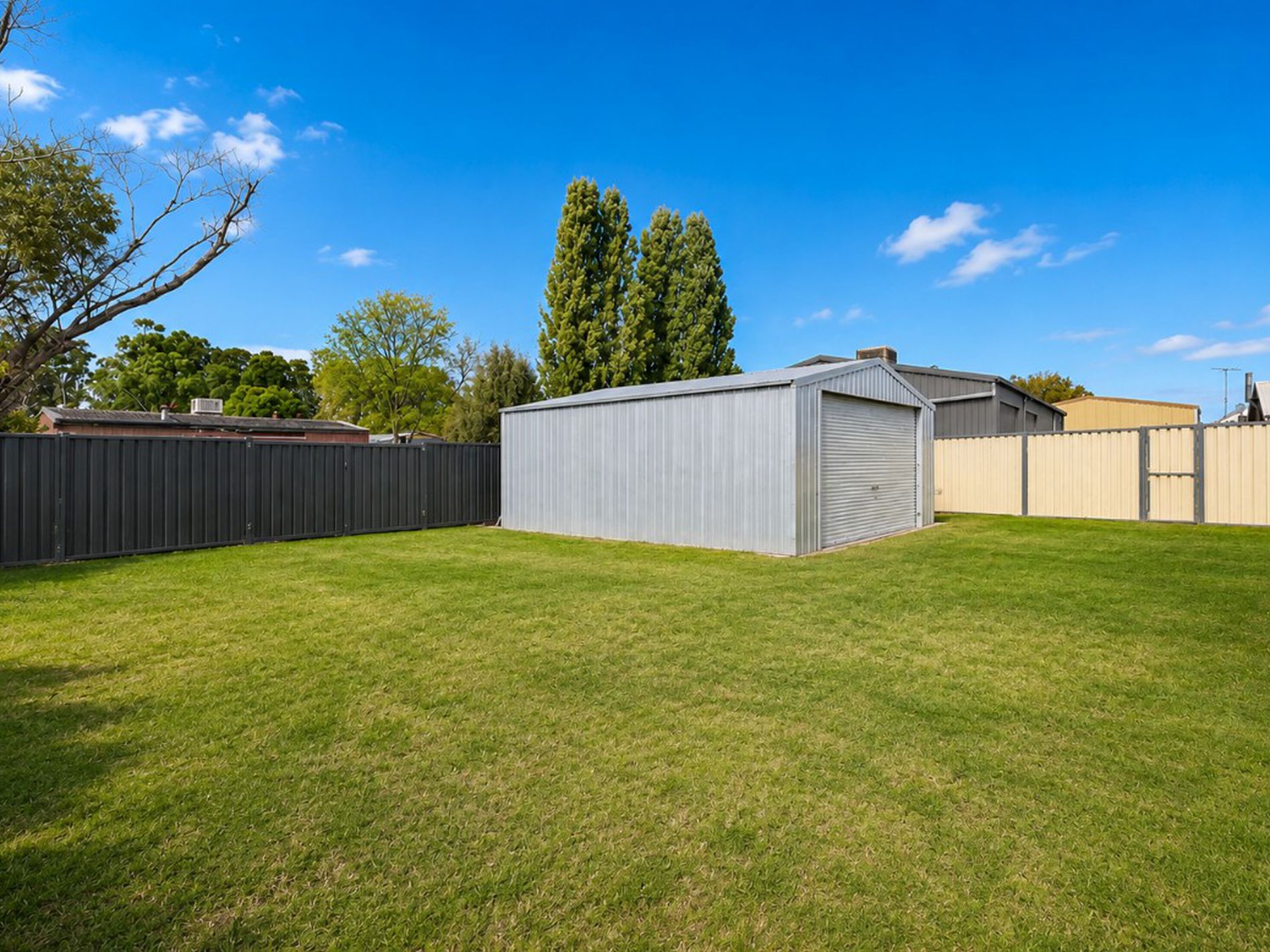 8 Ligar Street, Bundalong