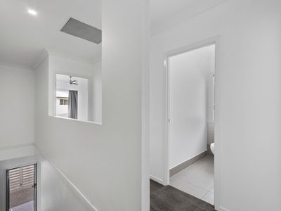124 Cooper Crescent, Rochedale