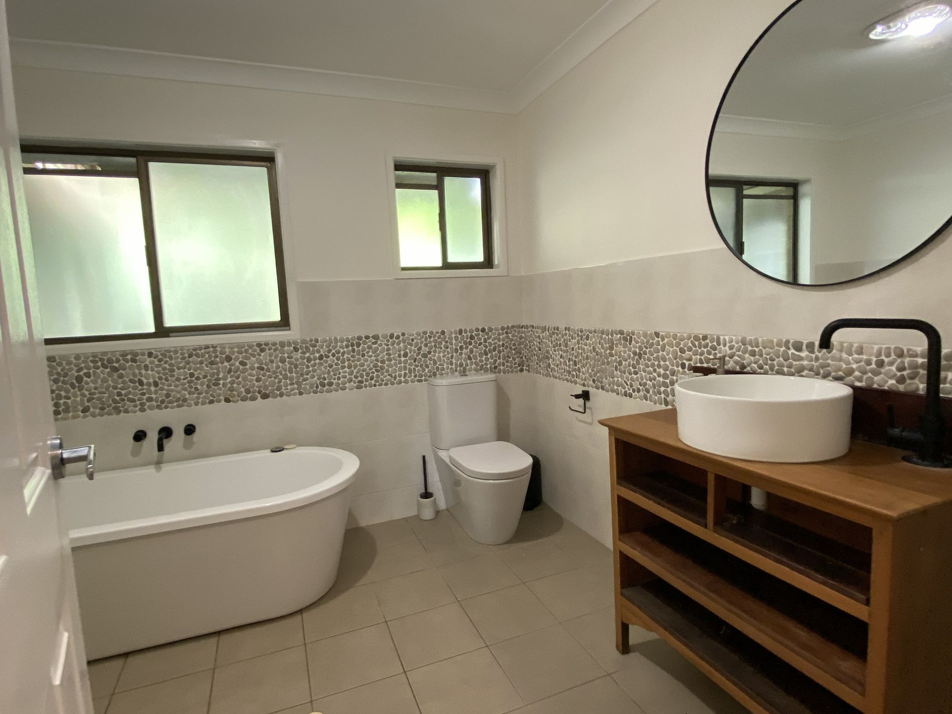 2 Narrogal Court, Ocean Shores