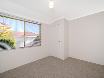 4 / 3 Cottrill Street, Alfred Cove