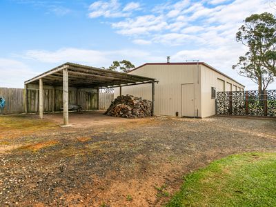 1109  Sale Cowwarr Road, Nambrok