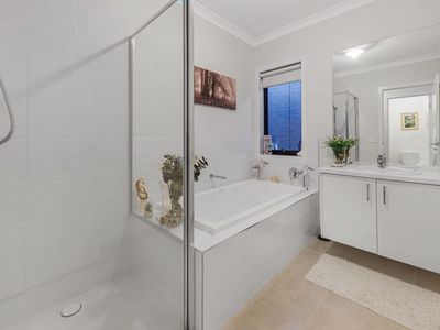 20 Thulian Street, Clyde North
