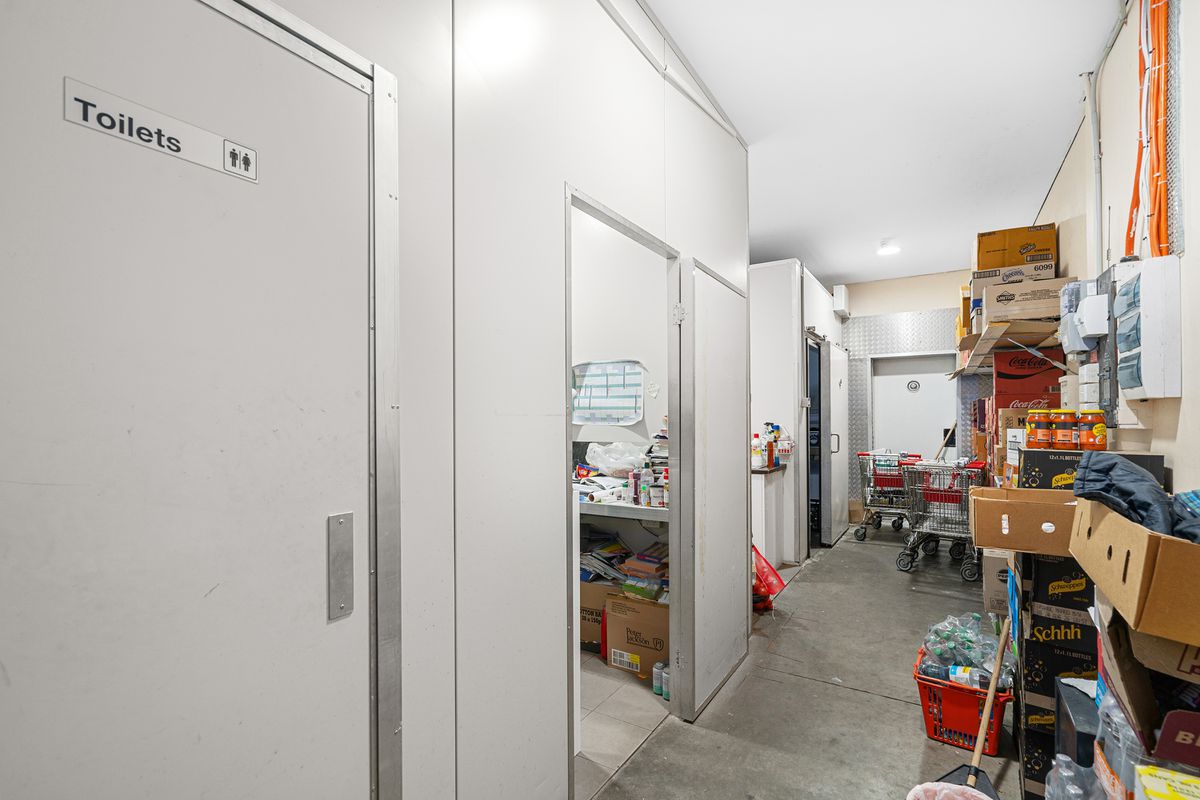 Shop 1 / 1-3 Laurina Avenue, Yarrawarrah
