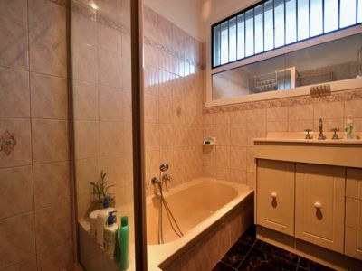 24 Miranda Close, Clayton South
