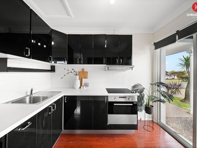 11 Hayman Avenue, Hinchinbrook