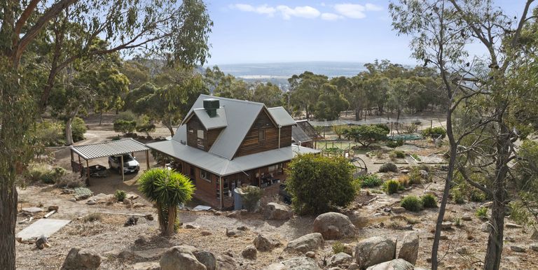 232 Gap Road , Longwood East