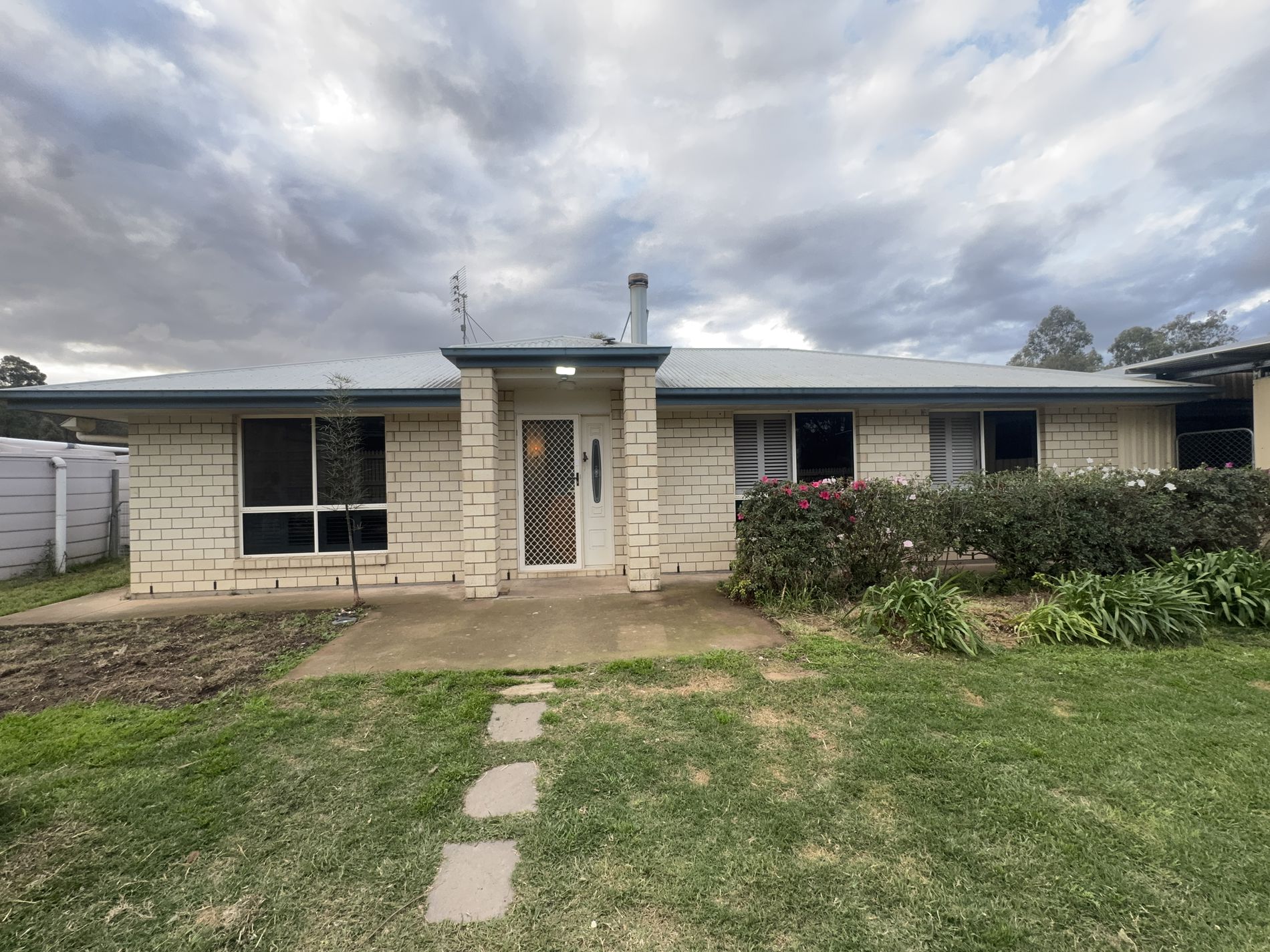 16 Malar Crescent, Booie
