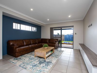 32 Arrowsmith Drive, Dalyellup