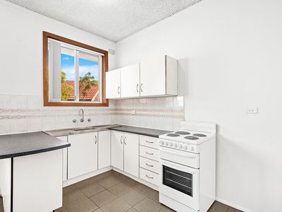 8 / 13 Peterborough Avenue, Lake Illawarra