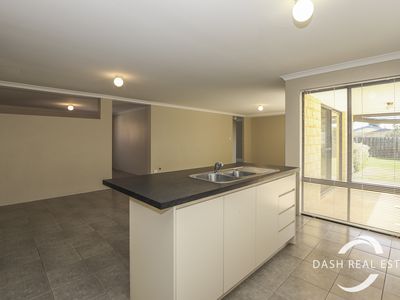 28 Watkins Loop, Tapping