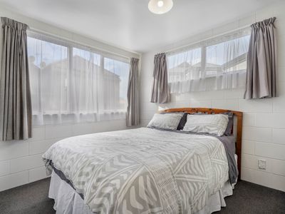 7 / 33  Old Mill Street, Frankton