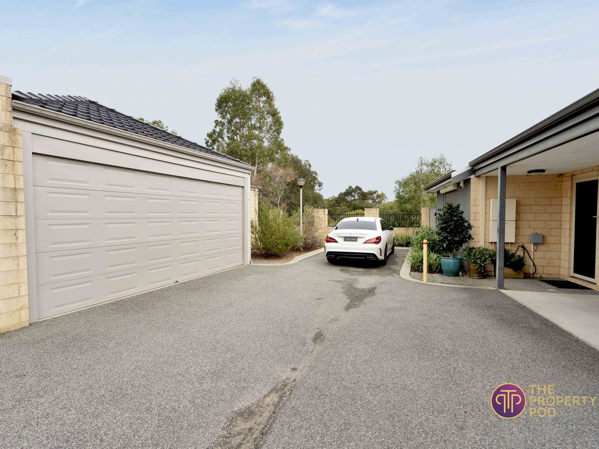 9 / 14 Carbine Bend, Byford