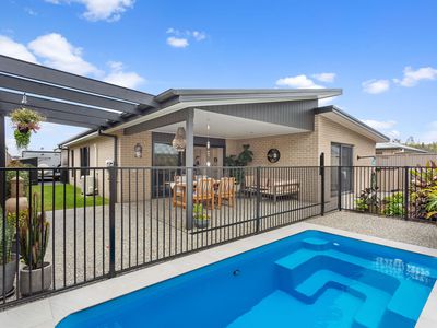 92 KENTIA DRIVE, Forster