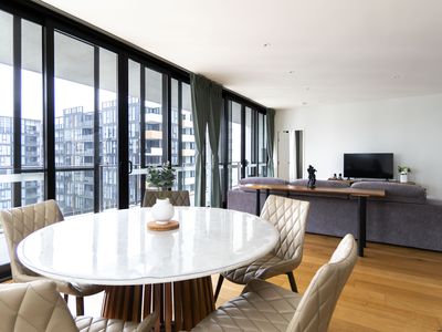 1005 / 6 Galloway Street, Mascot