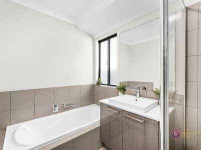 66 Lutea Loop, Hilbert