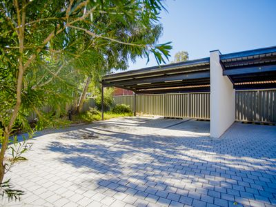 3 / 4 Pollard Street, Glendalough