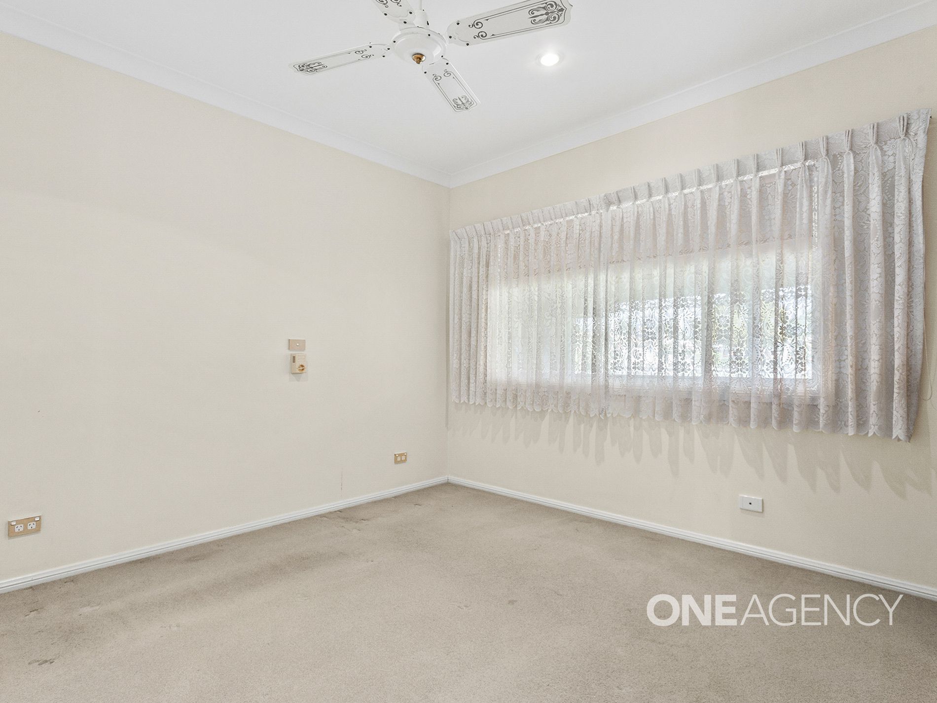 1 / 92 Tongarra Road, Albion Park