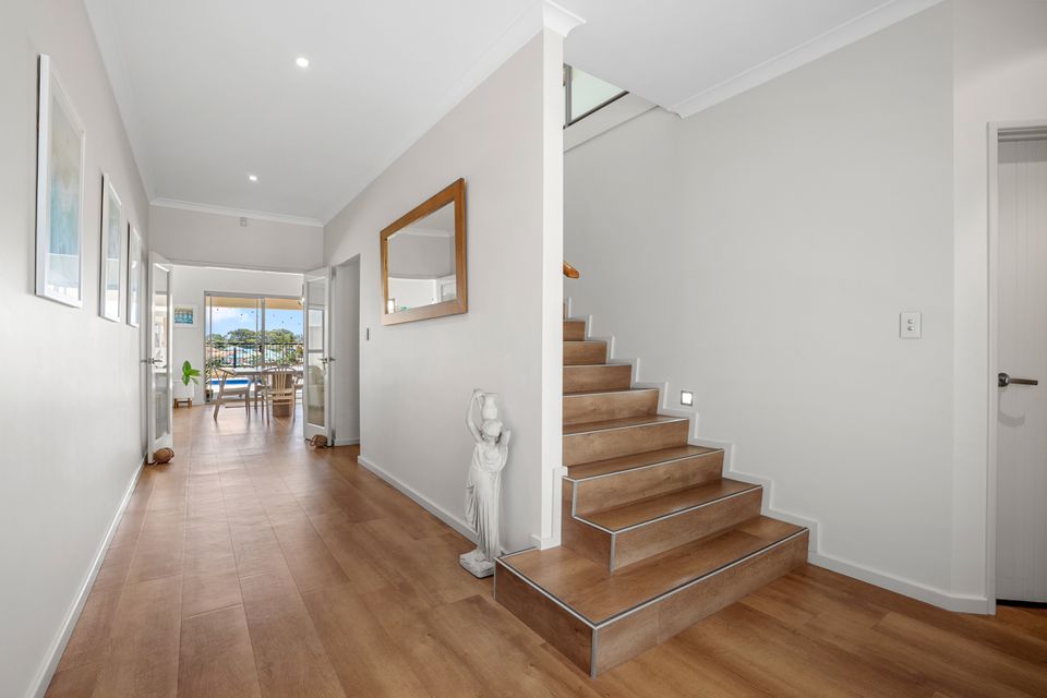 43 Holloways Ridge, Secret Harbour