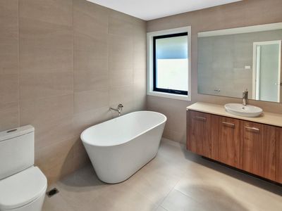 20 Talbot Parkway, North Rothbury