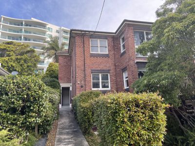2 / 11 Bourke Street, North Wollongong