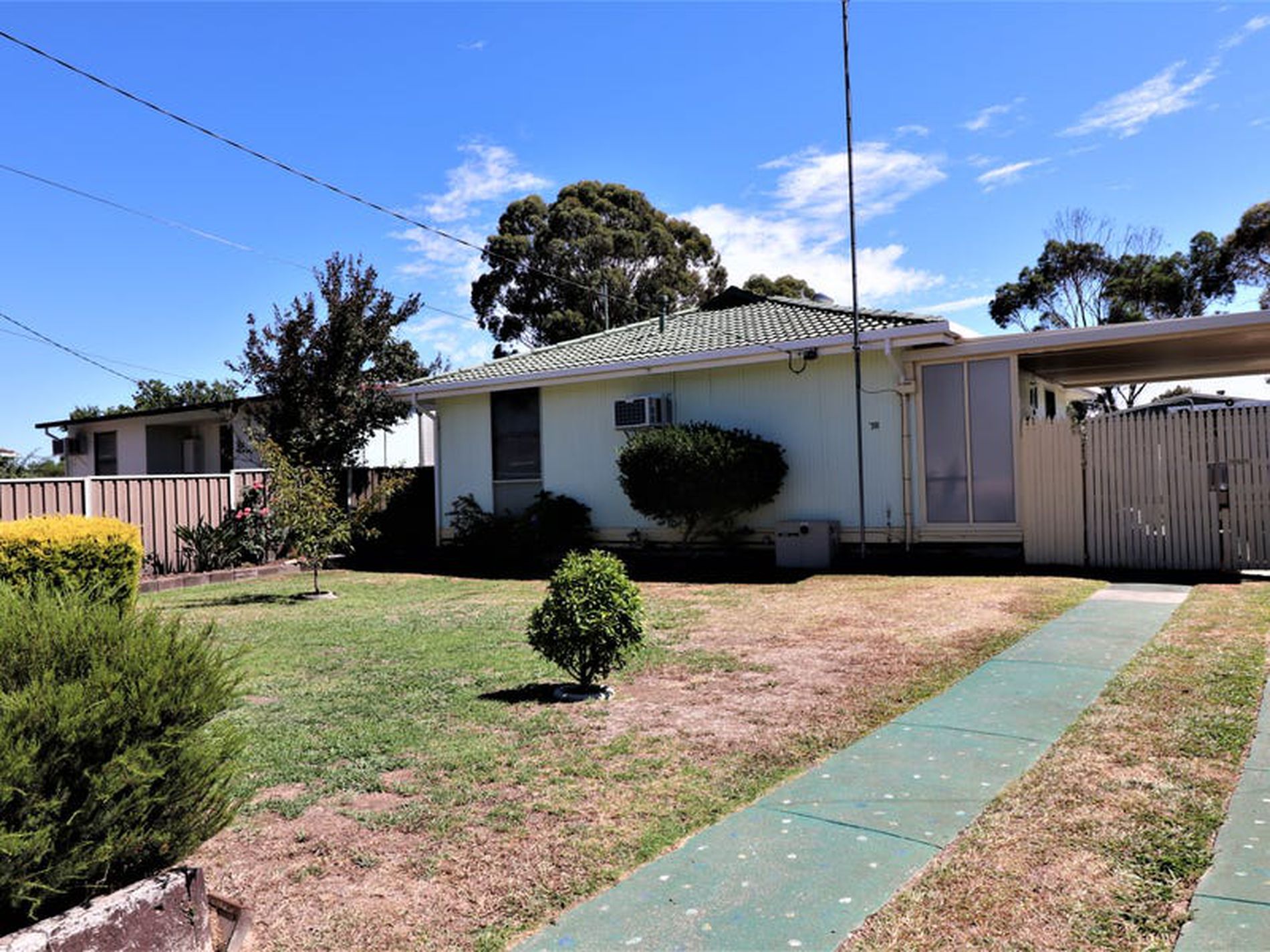 78 Martindale Cres, Seymour