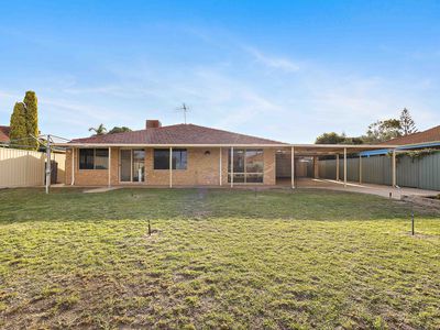 122 Glencoe Loop, Kinross
