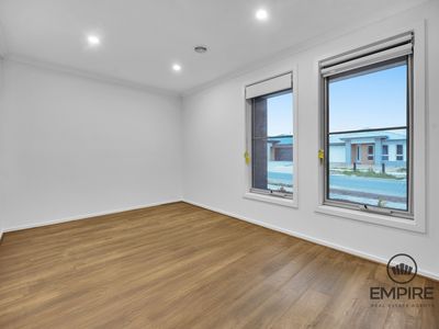 52 Grevillea Circuit, Clyde