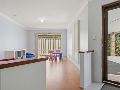 11 Estcourt Road, Redcliffe